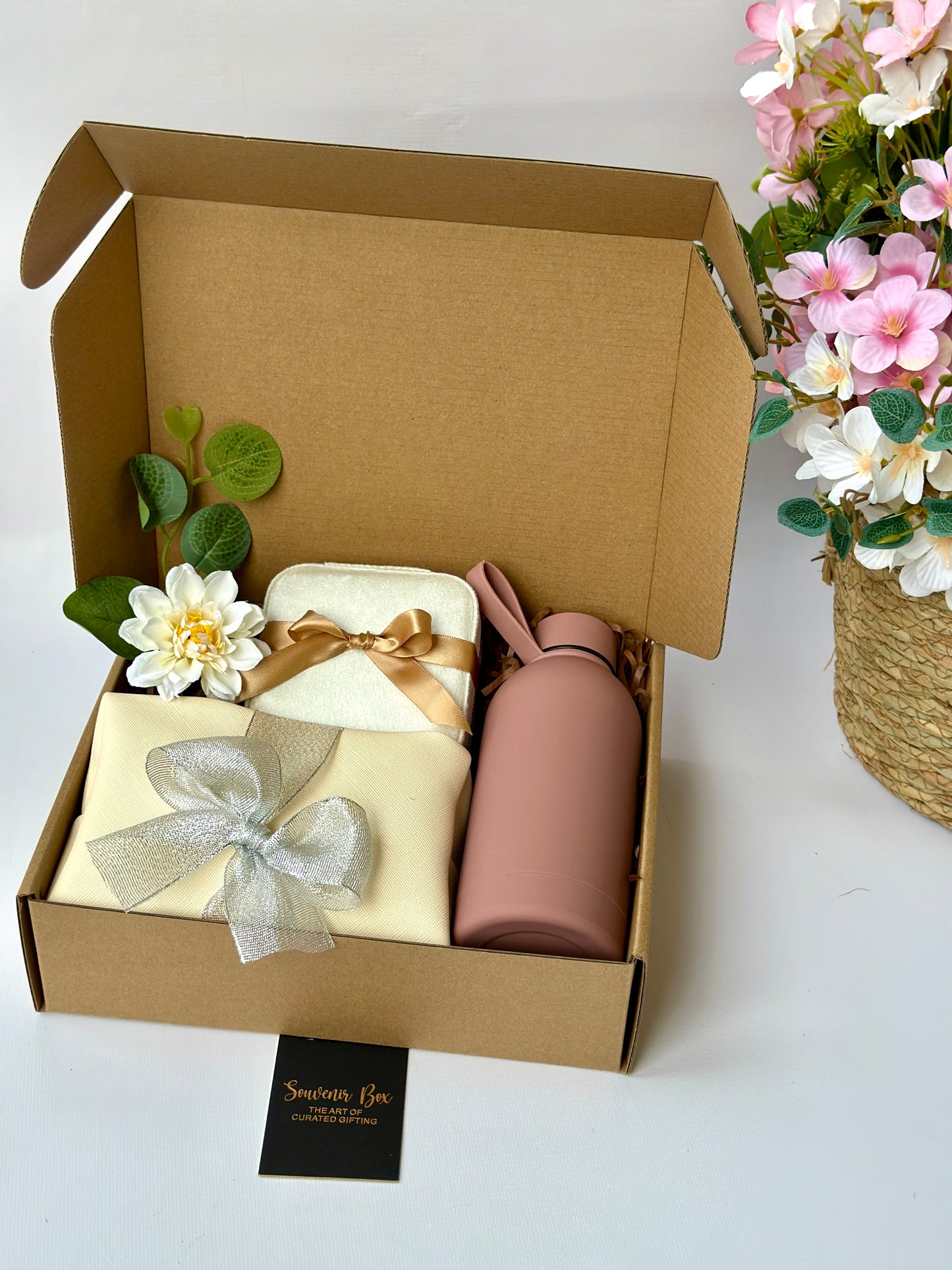 Elegance on the Go - Luxury Gift Box
