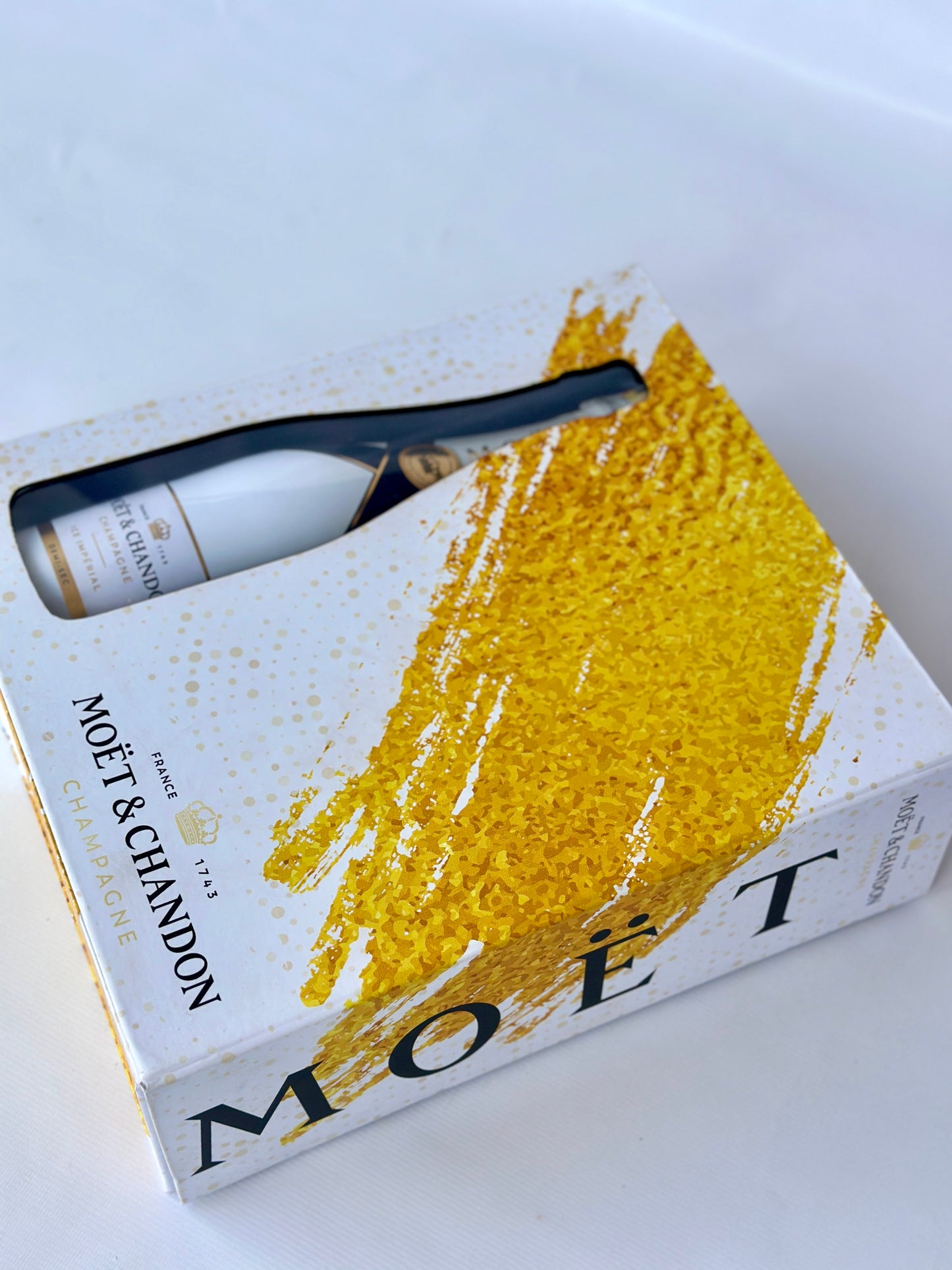 Champagne Dreams 🥂 Moët Gift Set