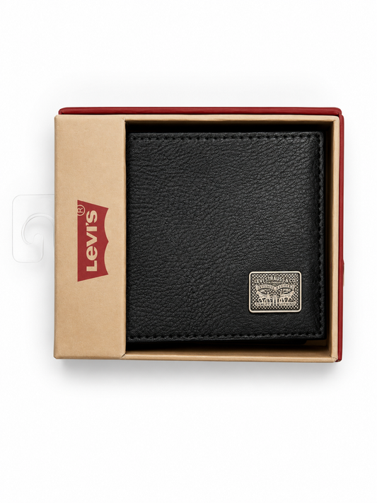 Levi’s Men’s Classic Wallet Gift Set