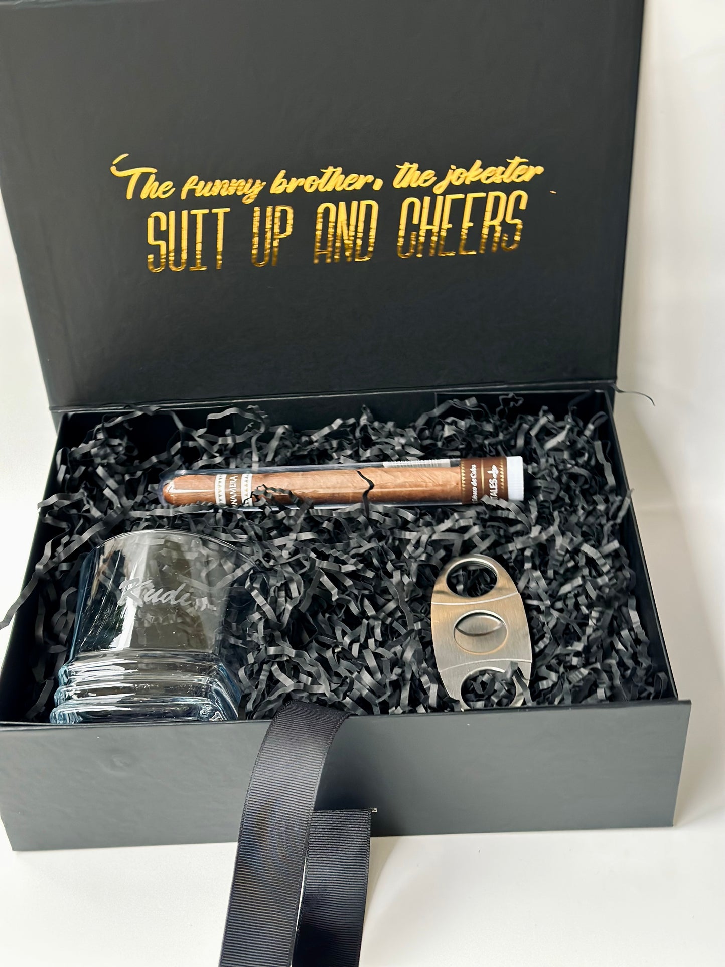 Groomsmen Gift Set - Premium Cigar, Engraved Whiskey Glass & Cigar Cutter