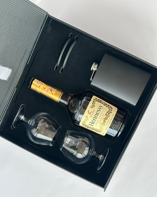 Refined Indulgence 🥃 Hennessy Gift Set