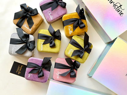 Portable Luxury Square Velvet Jewelry Storage Box with Zipper