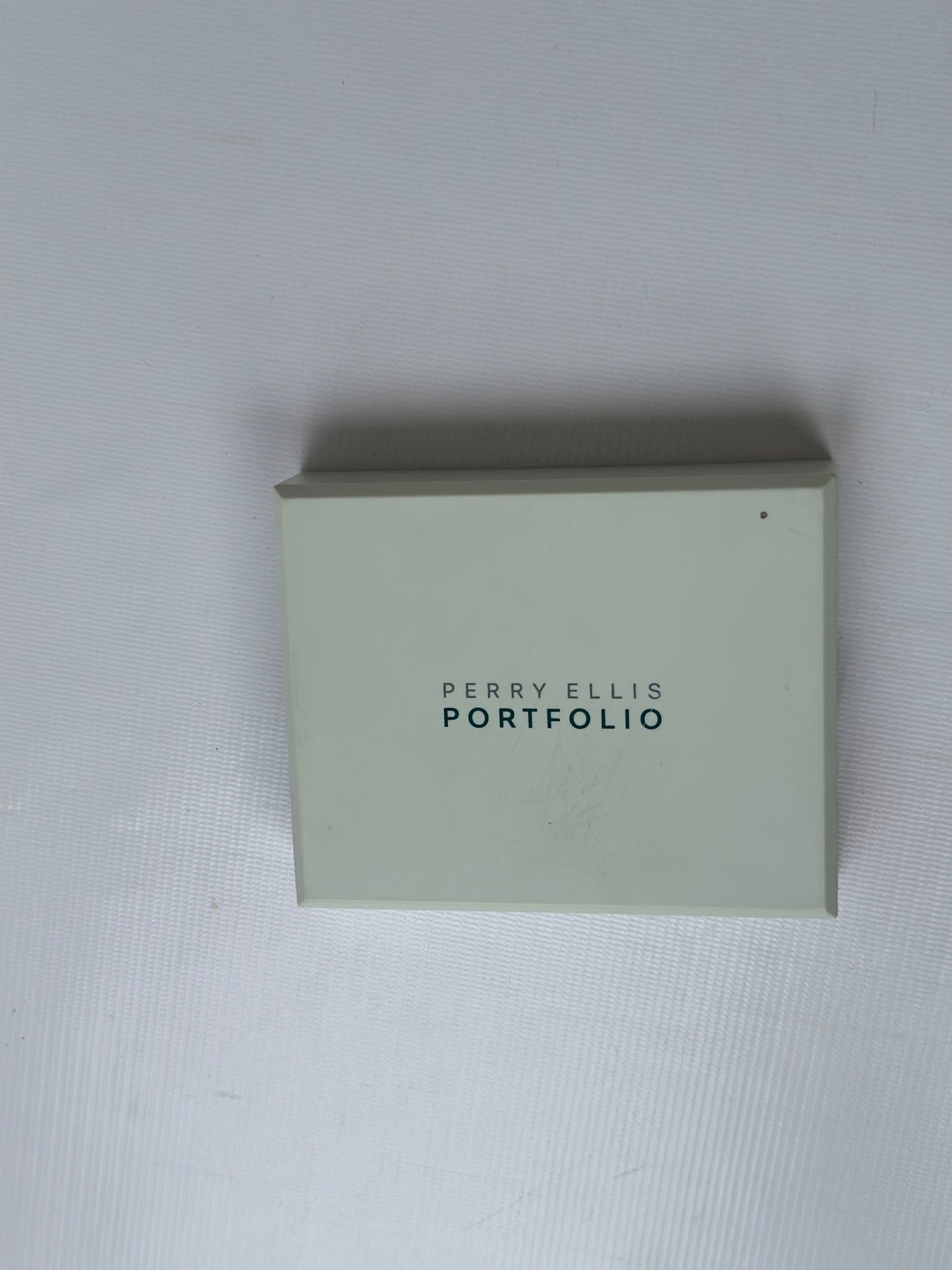 Perry Ellis Portfolio Men's Leather Wallet - Premium Bifold