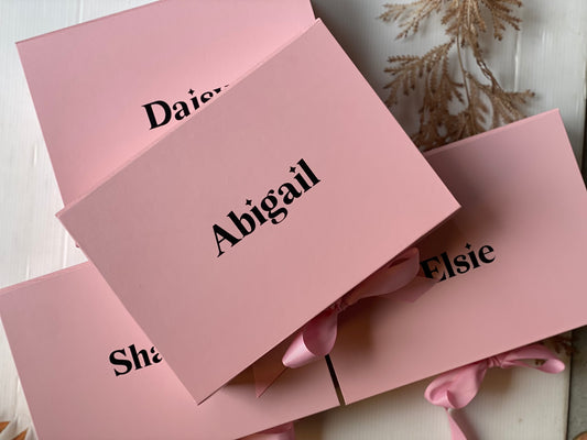 Magnetic Fold box with ribbon