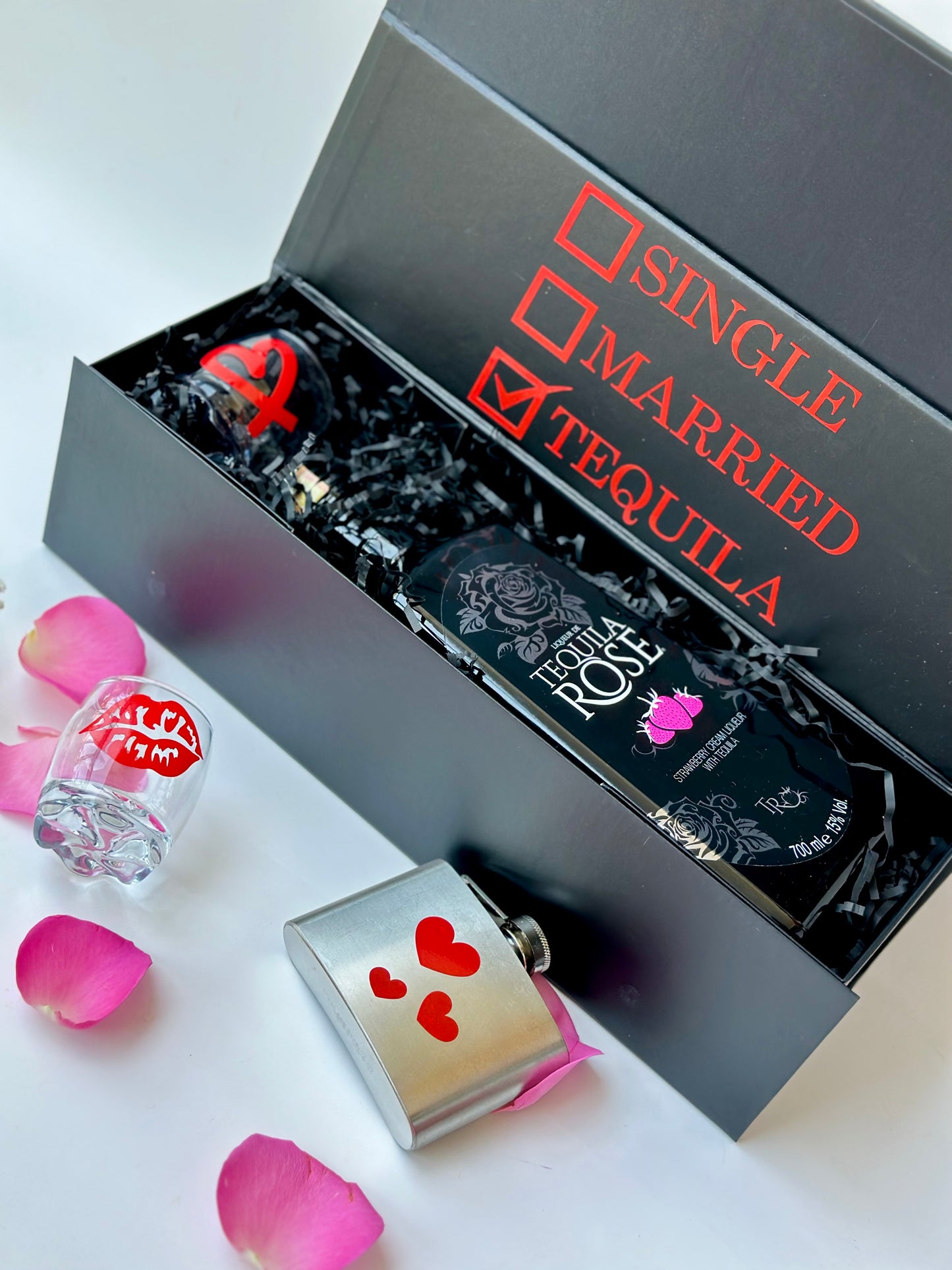 Love Stinks Let's Drink - Anti-Valentine's Gift Box