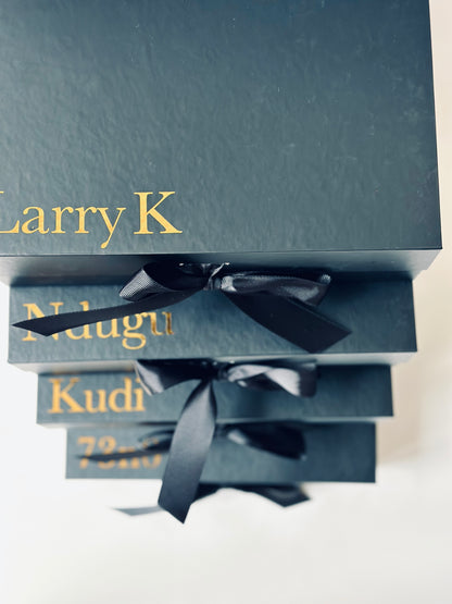 Magnetic Fold box with ribbon