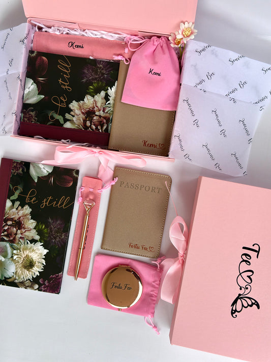 Chic Essentials Gift Set ✨